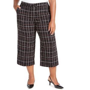 Alfani Black and White Plaid Cropped Pants